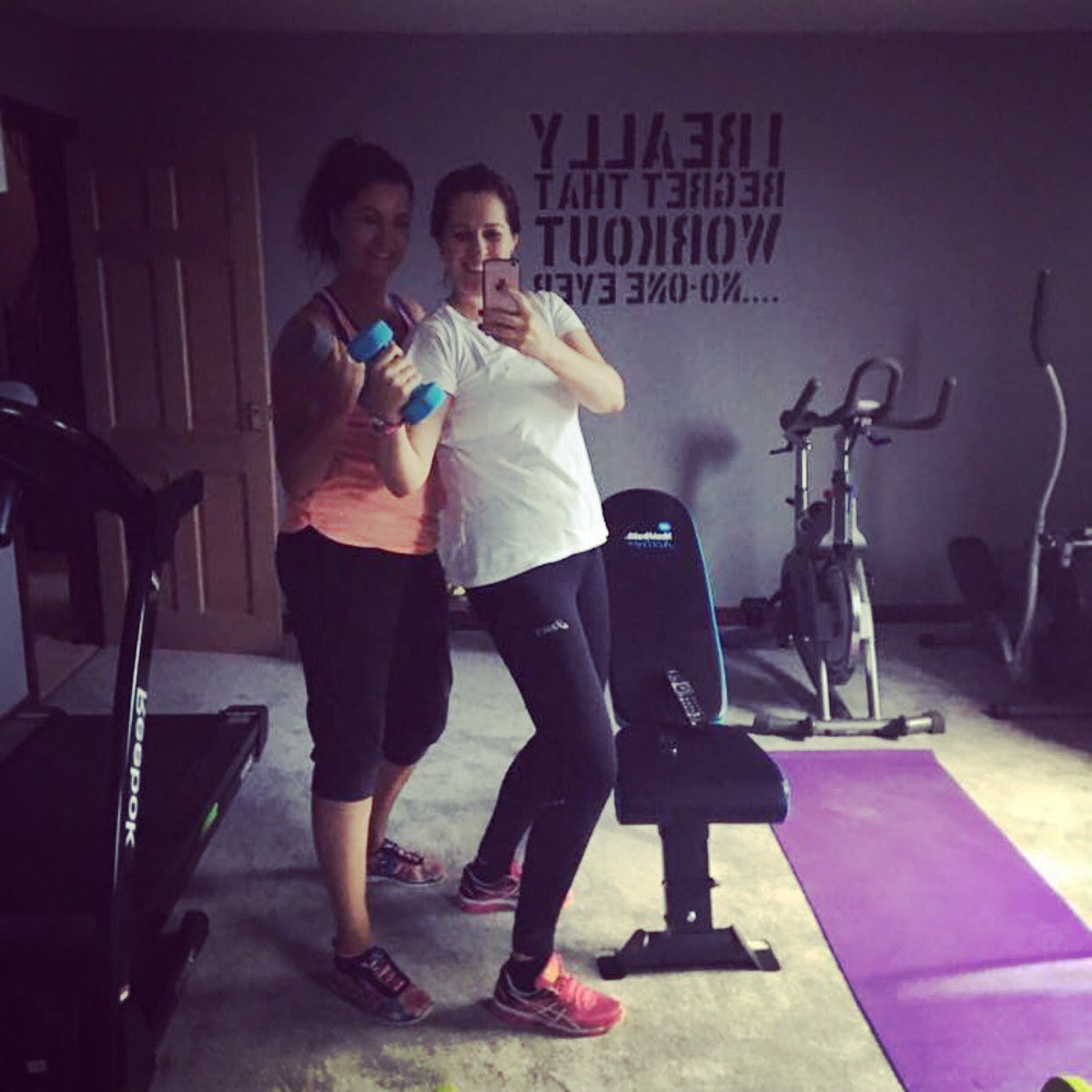 kww71's tweet photo. #gymbuddies #wadysgym 💪🏽 https://t.co/JNGkQ4Ez9W