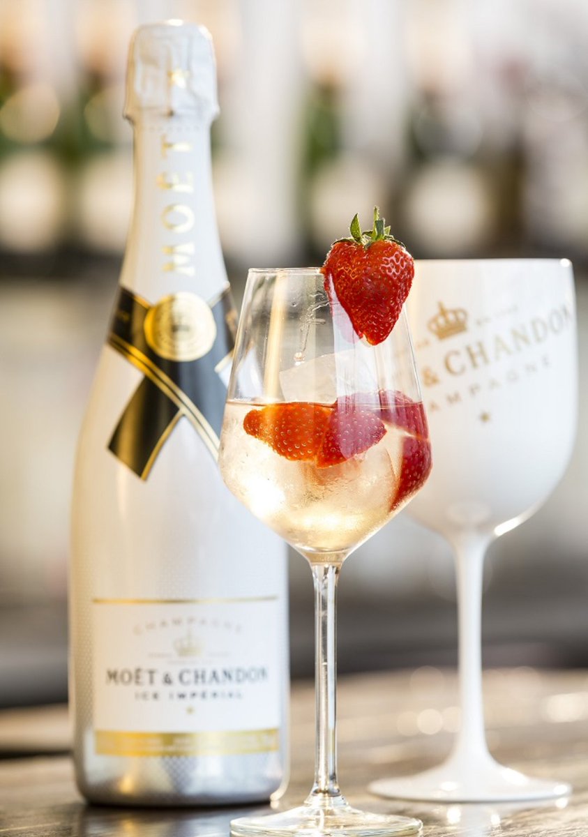 Moet Ice...el único champagne creado para disfrutar con hielo #diablitoupstairs