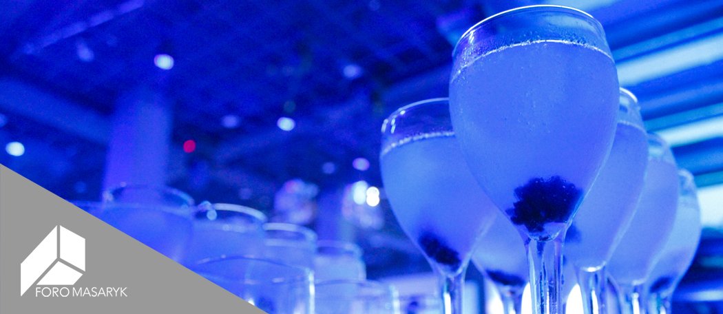 ForoMasaryk's tweet photo. Los mejores cocteles se sirven en @ForoMasaryk  #Cheers https://t.co/UCrMVN6GLn