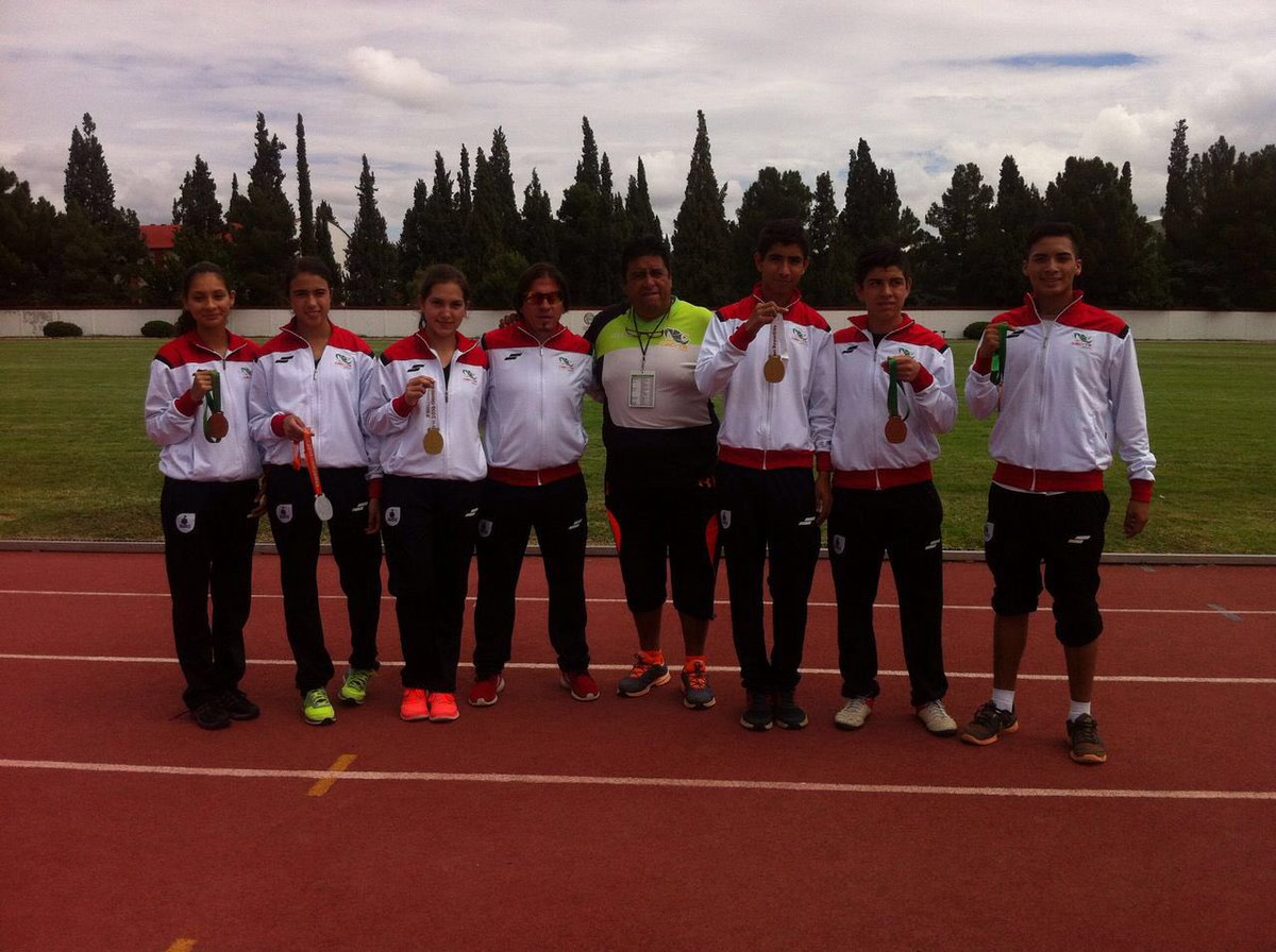cecytejal_'s tweet photo. Ellos son nuestros campeones de la jornada celebrada el día de hoy. #DeportivoNacionalCECyTE2016 #OrgulloCECyTEJ🏅💪🏼 https://t.co/0c50fsv9DZ