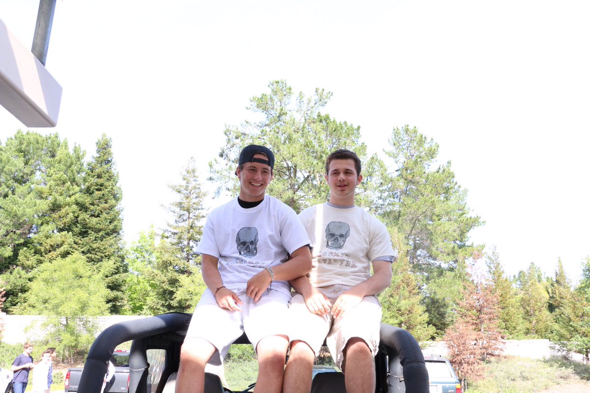 Iconic_Disaster's tweet image. If you haven't already go to our website iconicdisaster.com. If you're lookin for somethin new, we got it.