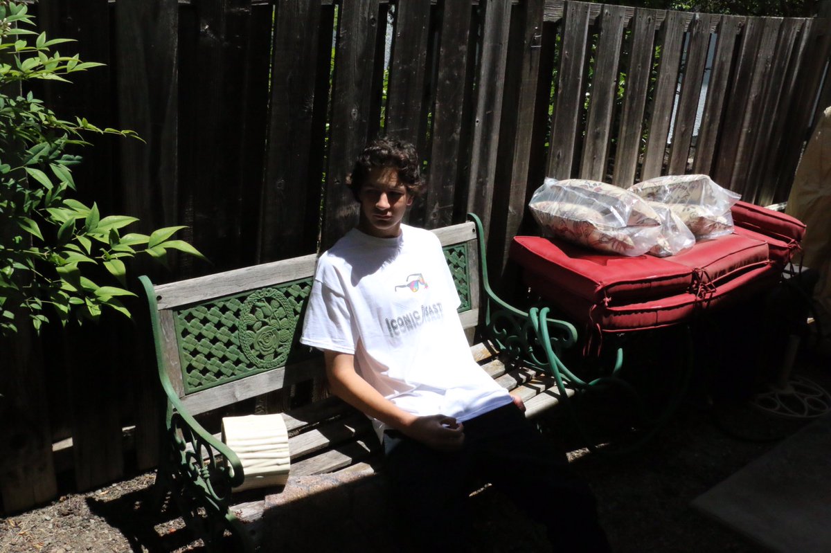 Iconic_Disaster's tweet image. If you haven't already go to our website iconicdisaster.com. If you're lookin for somethin new, we got it.