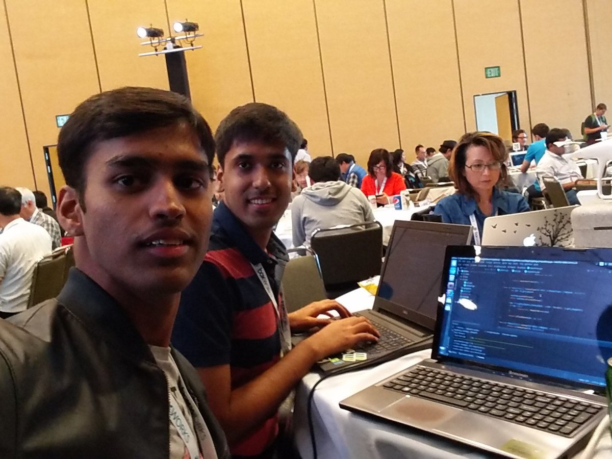 mangalaman93's tweet photo. #boxhackday #gitbox #boxworks2016 https://t.co/MrvxhZHljP