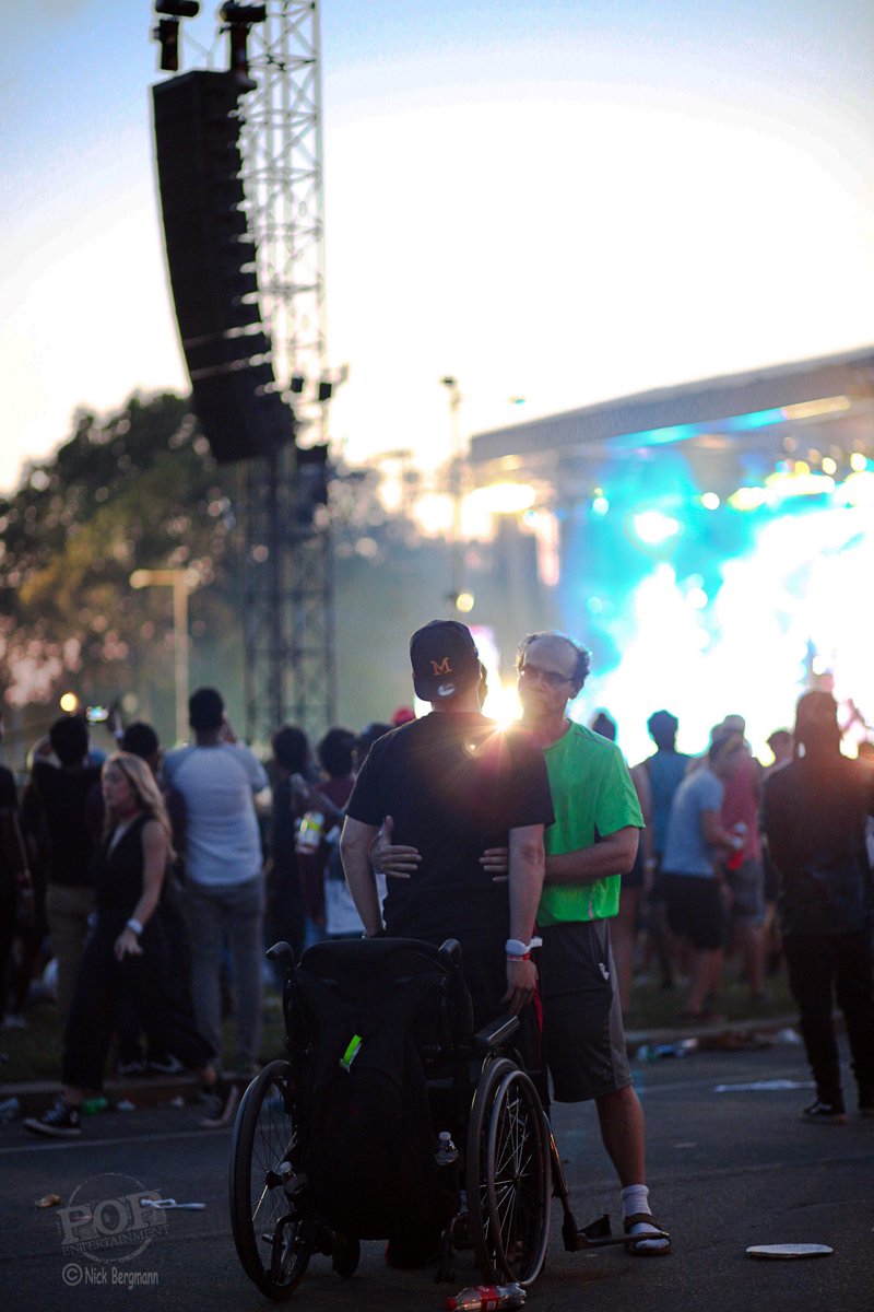 PopEntertainment.com tweet media