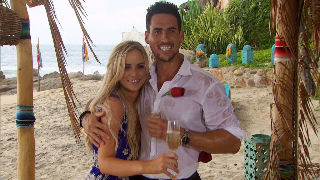 TeamJam - Josh Murray - Amanda Stanton - BIP Season 3 - Fan Forum - *Sleuthing Spoilers* - Page 22 CrtmZRtUAAAiHVw