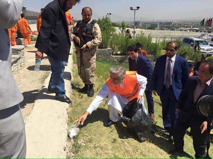 rad_samim's tweet photo. سپردن کار به اهل کار ! https://t.co/OjYJ2ppjJ0