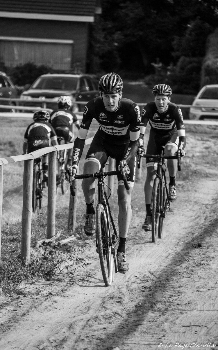 Claudiake007's tweet photo. Ploegvoorstelling @TFLions @sven_nys @svenvth @ToAerts https://t.co/VVg83HTUCD