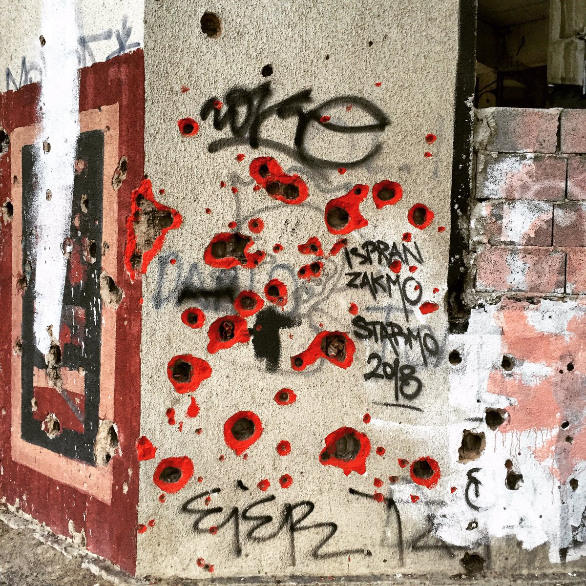 Traveller_e's tweet photo. Sniper tower #heartbreaking #Mostar #Graffiti #travelphotography #travel #forgiveness #Bosnia #Herzegovina #Balkans https://t.co/FpHB59a0yB
