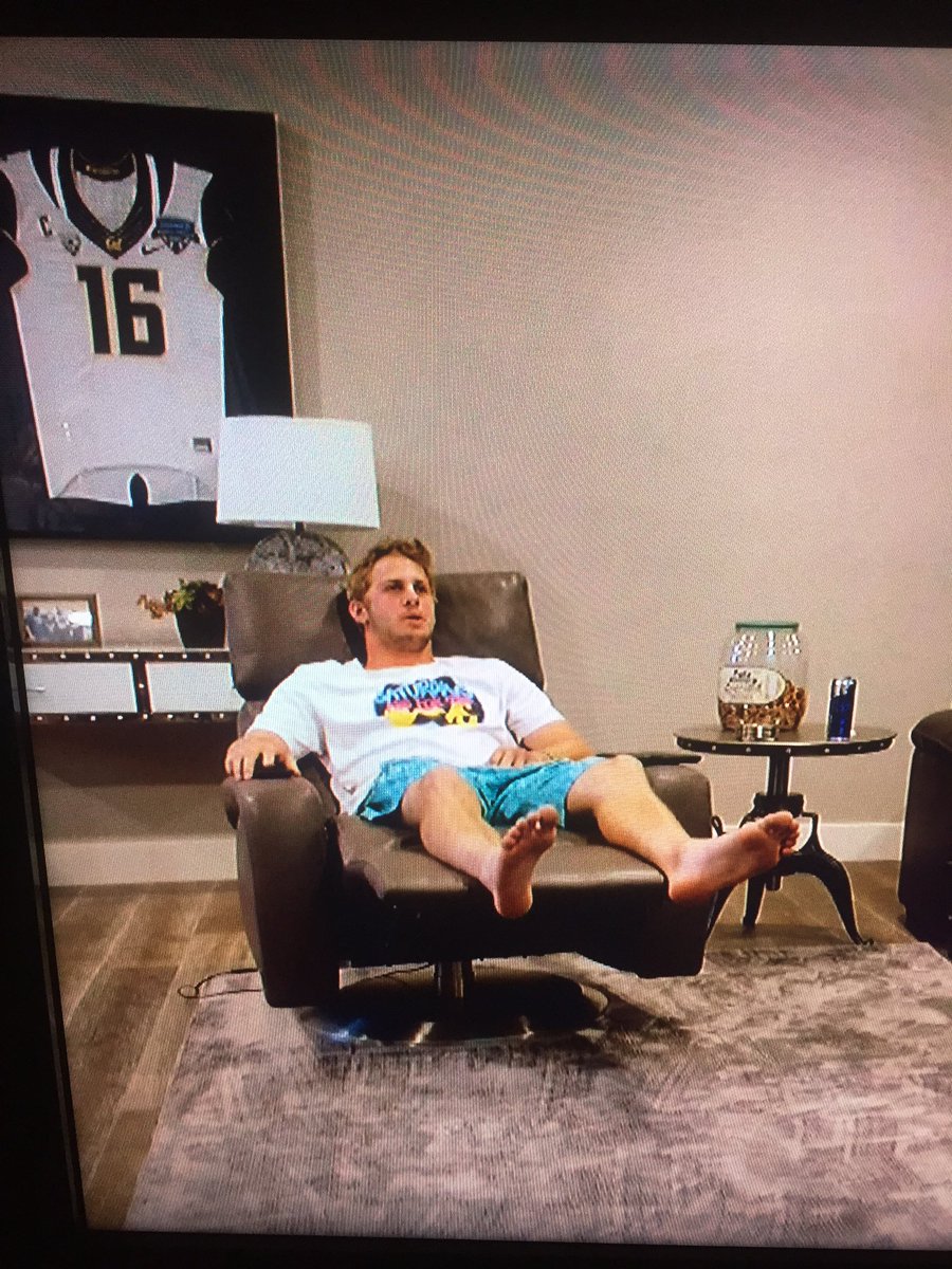Goff with the #saftb tee #hardknocks <a href="/BarstoolBigCat/">Big Cat</a> <a href="/barstoolsports/">Barstool Sports</a>