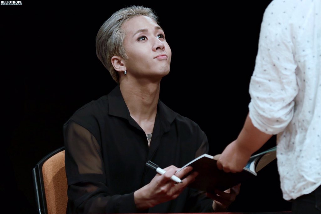 idolpositivity's tweet photo. ravi
-wrote "rappers who write lyrics that degrade women should go fuck themselves"
-tall, handsome, and very soft https://t.co/7DIMnB1iWJ