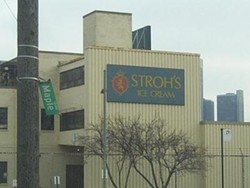 metrotimes's tweet image. Detroit City Distillery expands in former Stroh's ice cream plant @Strohs_Beer bit.ly/2cF3rvU