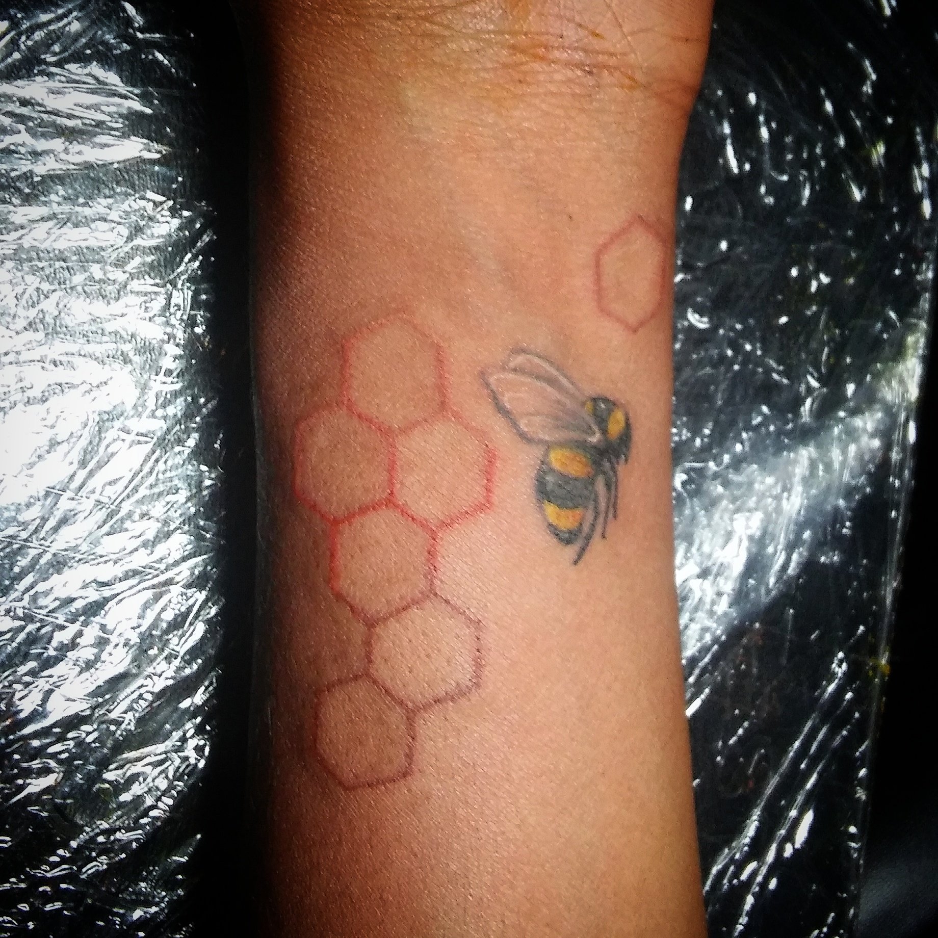 Discover more than 152 honeycomb tattoo super hot