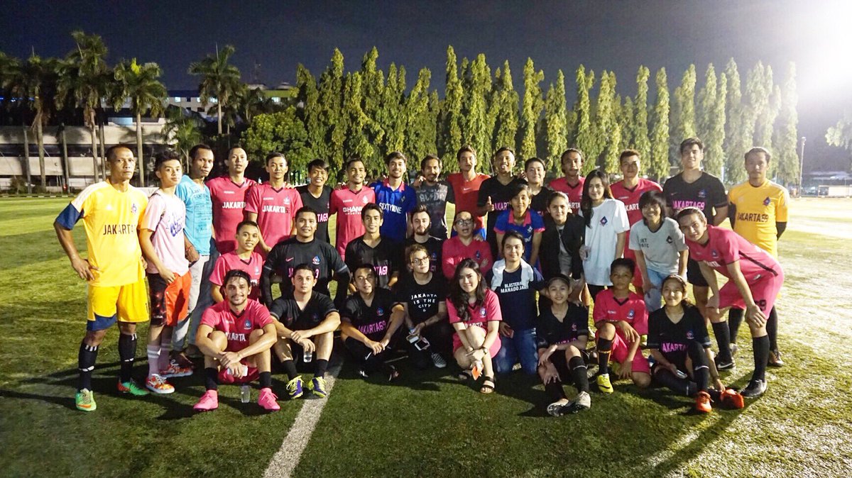 Keseruan tadi malam ⚽️⚽️ 
#jakarta69fc #wearefamily