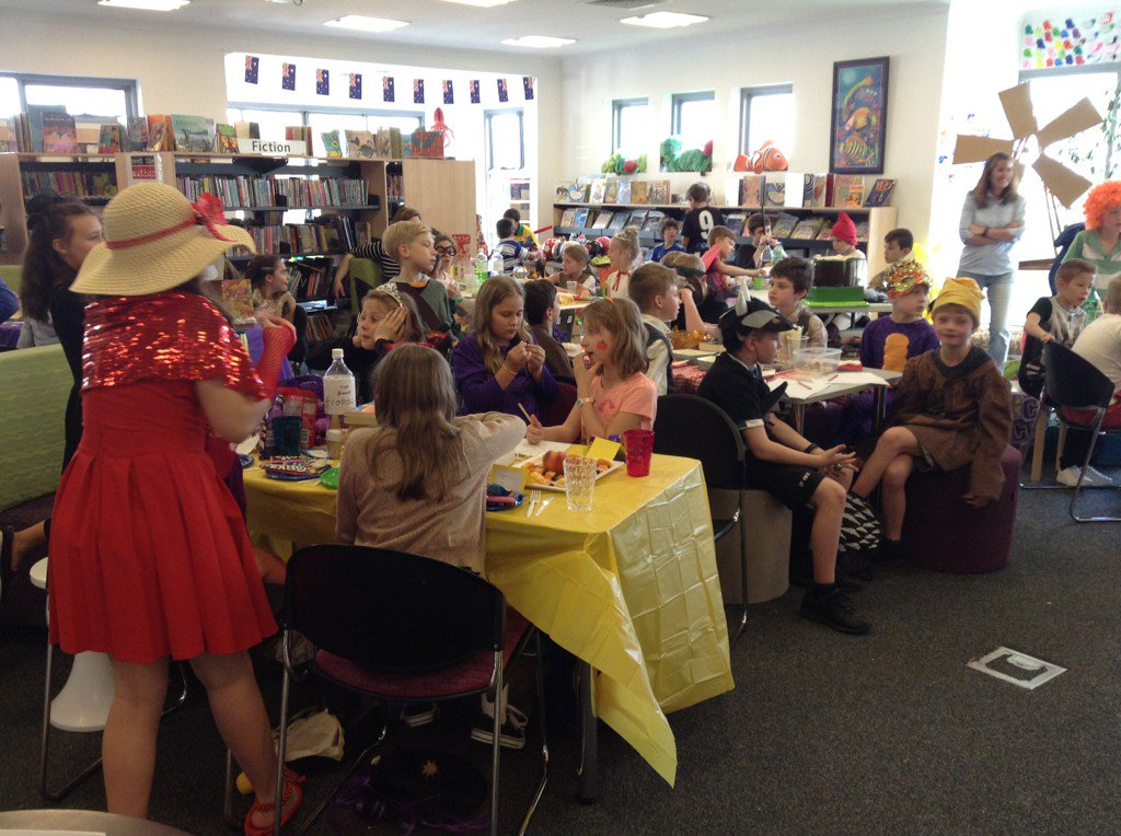 SIPSyear4's tweet photo. #SIPS4A and #sips4b are battling it out! https://t.co/qNw6smyrOF