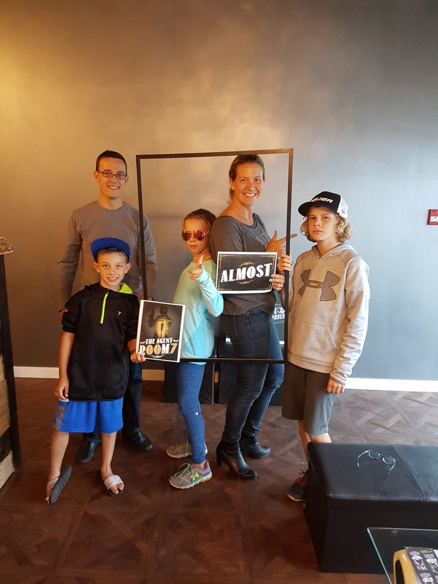 EscapeEmporium's tweet photo. A Family of vicious spies ! Vicious FUN for sure! https://t.co/sQgaryCXnR