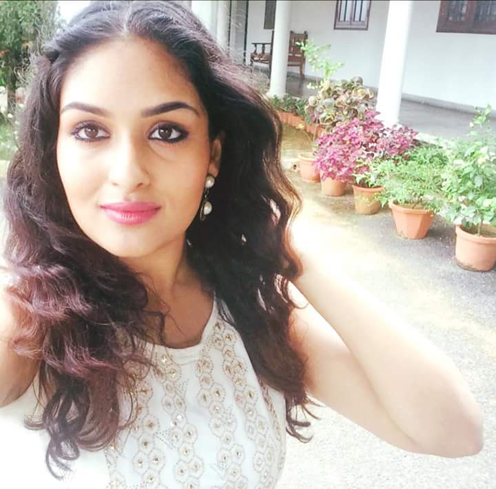 PrayagaRoseMartin (@prayagamartin) on Twitter photo 