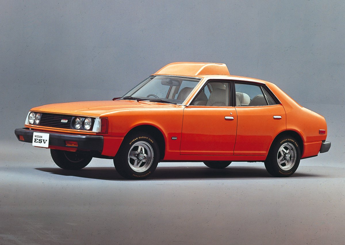 ট ইট র 日産自動車株式会社 技術の日産 今昔物語 昔の 先進技術 をご紹介する新企画 こちらは1973年に発表されたコンセプトカー Esv です ルーフ上の出っ張りは一体何でしょう T Co Blf5zto4yt にっちゃん情報局 T Co Raykvt29ll