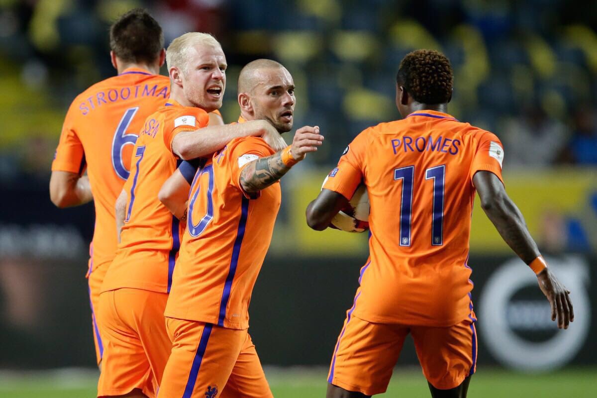 sneijder101010's tweet photo. Gisteren onszelf niet met winst beloond wèl genoten van de teamspirit. Volgende wedstrijd staan wij er weer💪🏻📸@KNVB https://t.co/Gj0TQ6qK5S