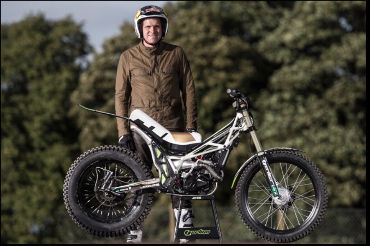 G2Fmedia's tweet photo. Check out Dougie's special bike he will be using to wheelie 37.7 miles - more details here👉🏼 https://t.co/Wtcc6X9D1L https://t.co/5kVQGPqkld