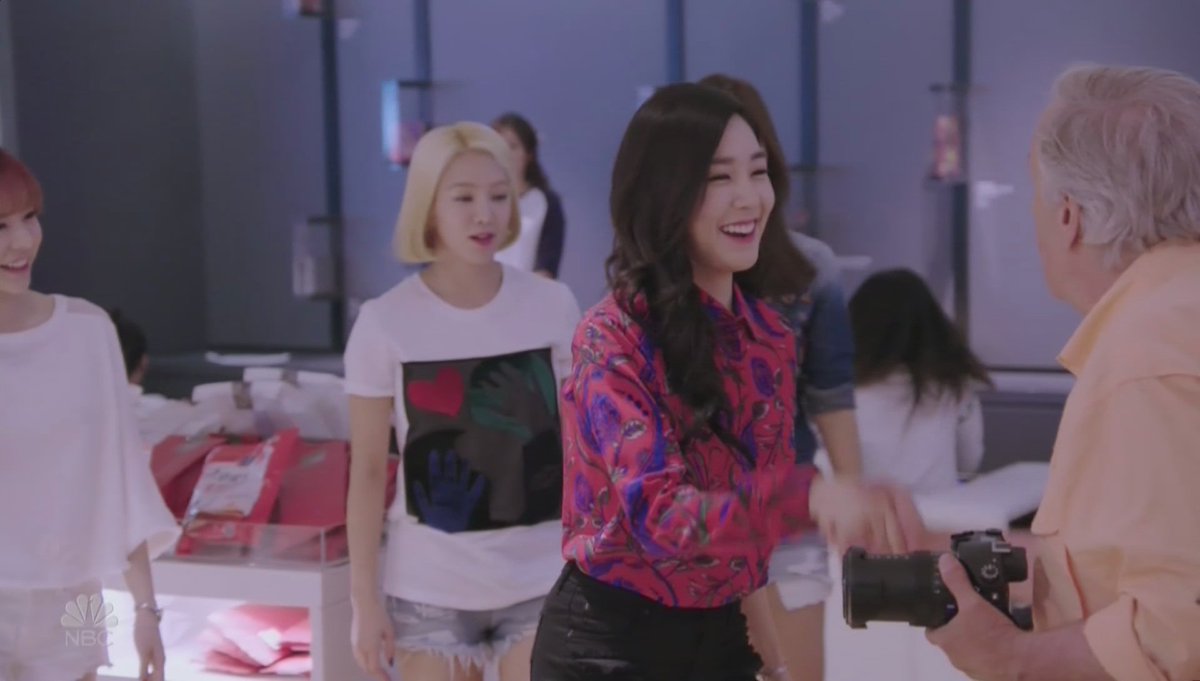 wildaboutyoung's tweet photo. she's so happy to see them omg so cute https://t.co/qvESbuZ0yD