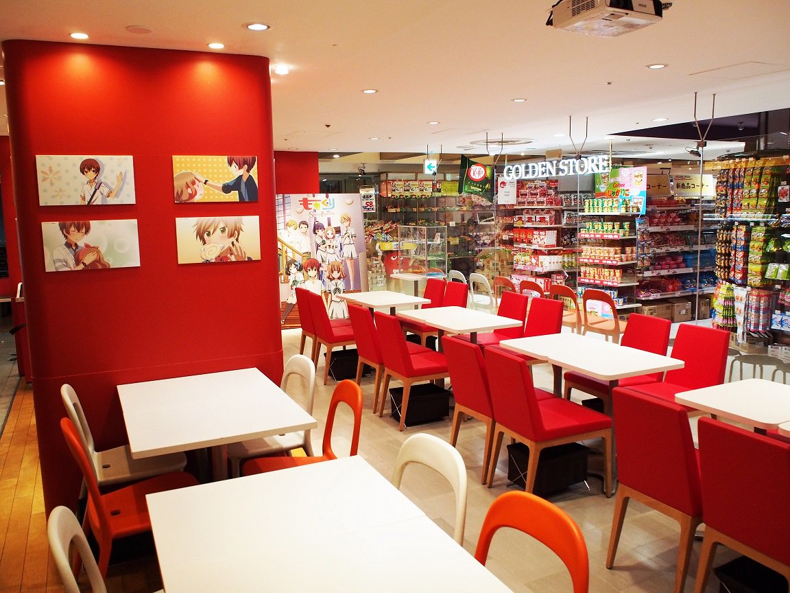 アニメ ももくり 公式 スイーツパラダイス上野abab店では ももくり コラボカフェを開催中 Hanaくまパフェなどの可愛いメニューの他 グッズも販売しています T Co Uquylcb72f Momokuri Anime