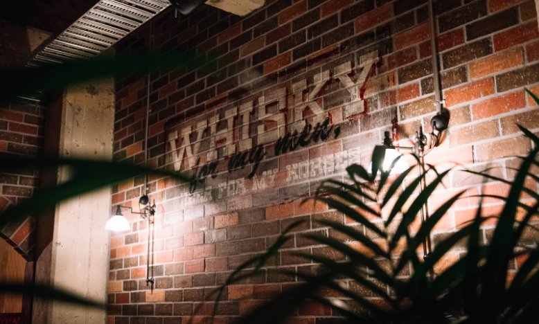 Bars sure have changed since the '90s: broadsheet.com.au/national/food-…