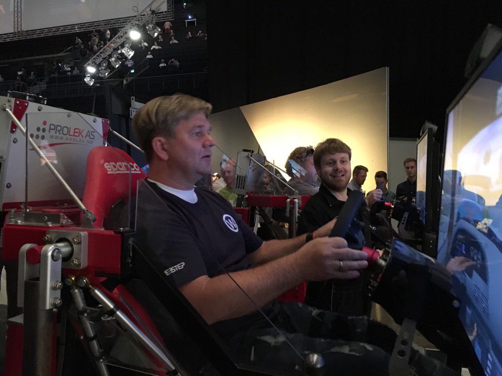 terjeo's tweet image. Henning Solberg varmer opp til finalen i Webstep Grand Prix #webstep #JavaZone
