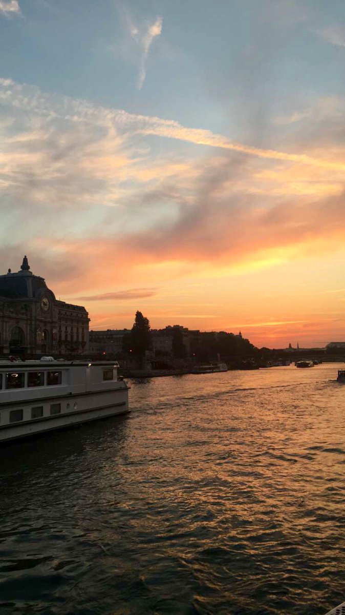 cankn's tweet photo. I'm at @Paris in Paris, Île-de-France https://t.co/btudaansiU https://t.co/MKpyeKuyIg