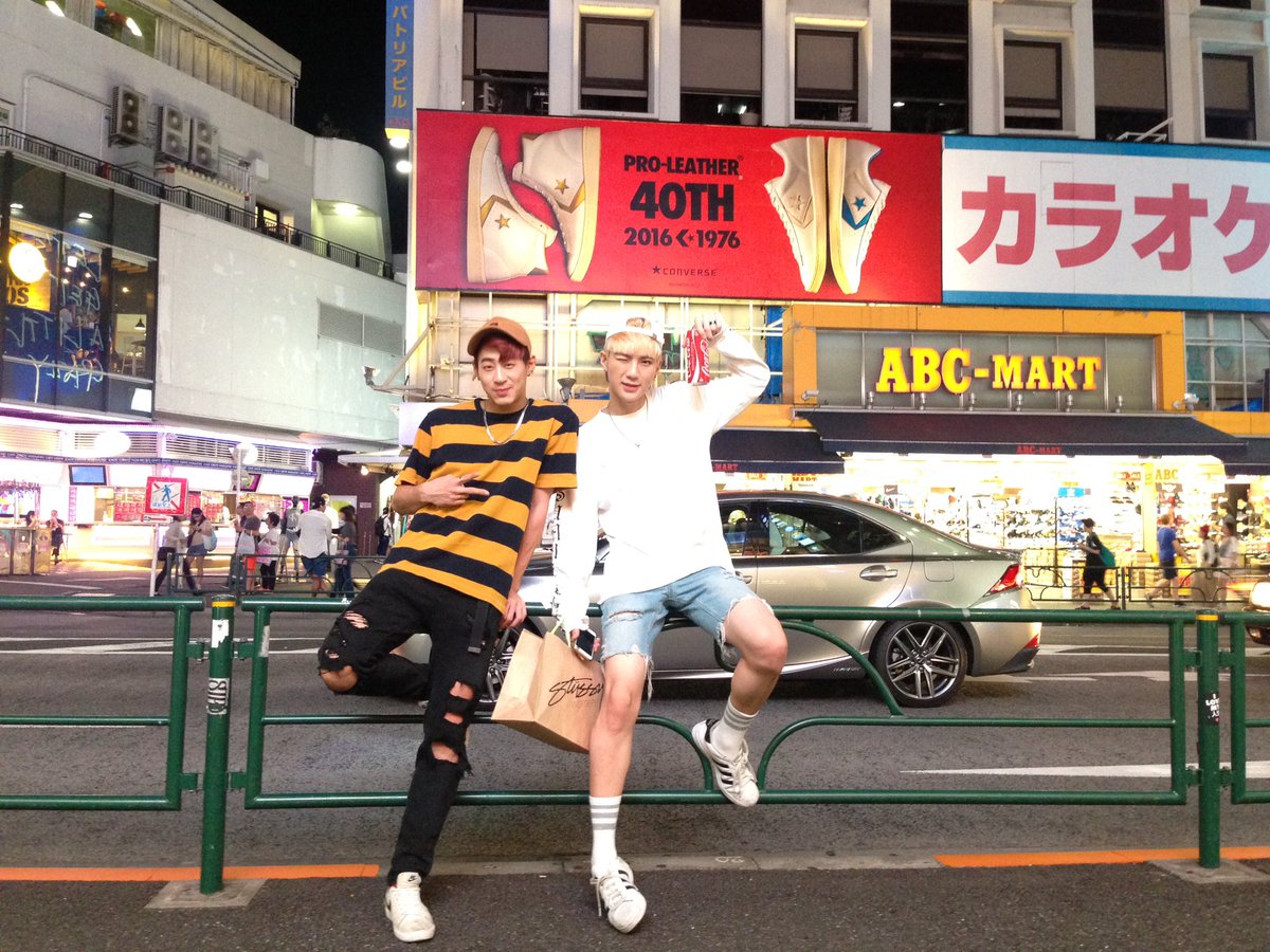 AxisB_dy's tweet photo. 신진들과(허니,주노) 선배인척 일본소개여행기 투 https://t.co/G6SIeKi9DH