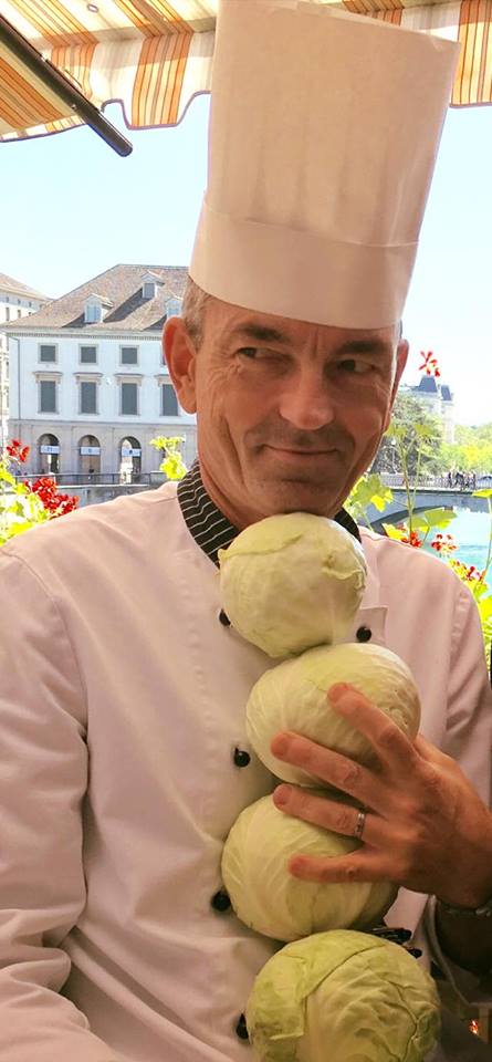 Sonen Chabis! Aber, was macht mer nöd alles für sini Gäscht ;)
facebook.com/storchenzurich/