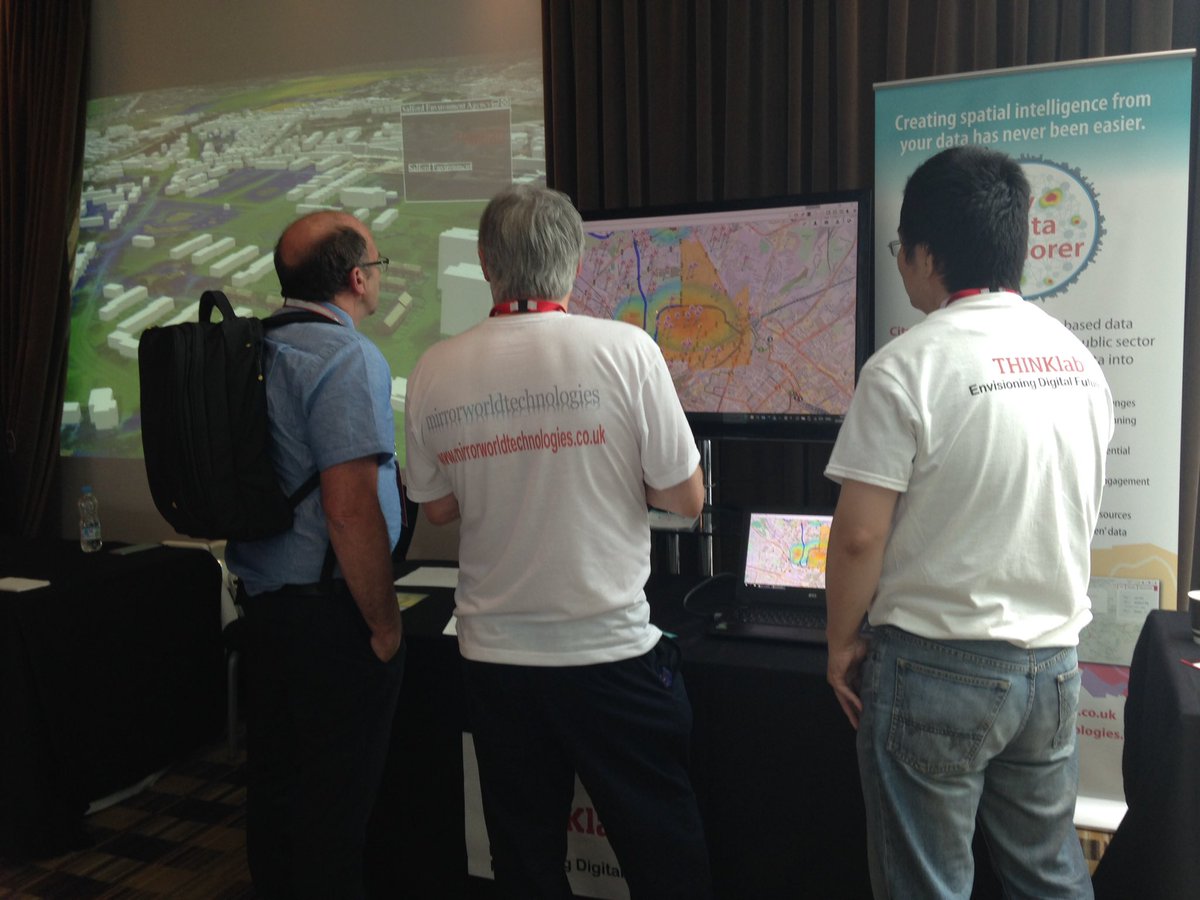 GeoGillBlake's tweet photo. #OneResilience conference showing #augmentedreality by @SalfordUni_SPD to delegate @THINKlabsalford @OrdnanceSurvey https://t.co/xwmcoGZl6H