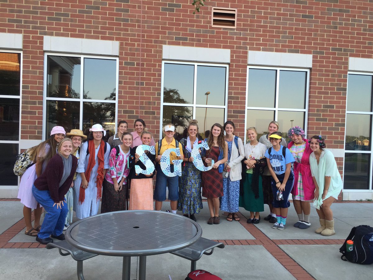 __SGC__'s tweet photo. Squad day!! 👵🏼👴🏼 https://t.co/IEu14rvi9D