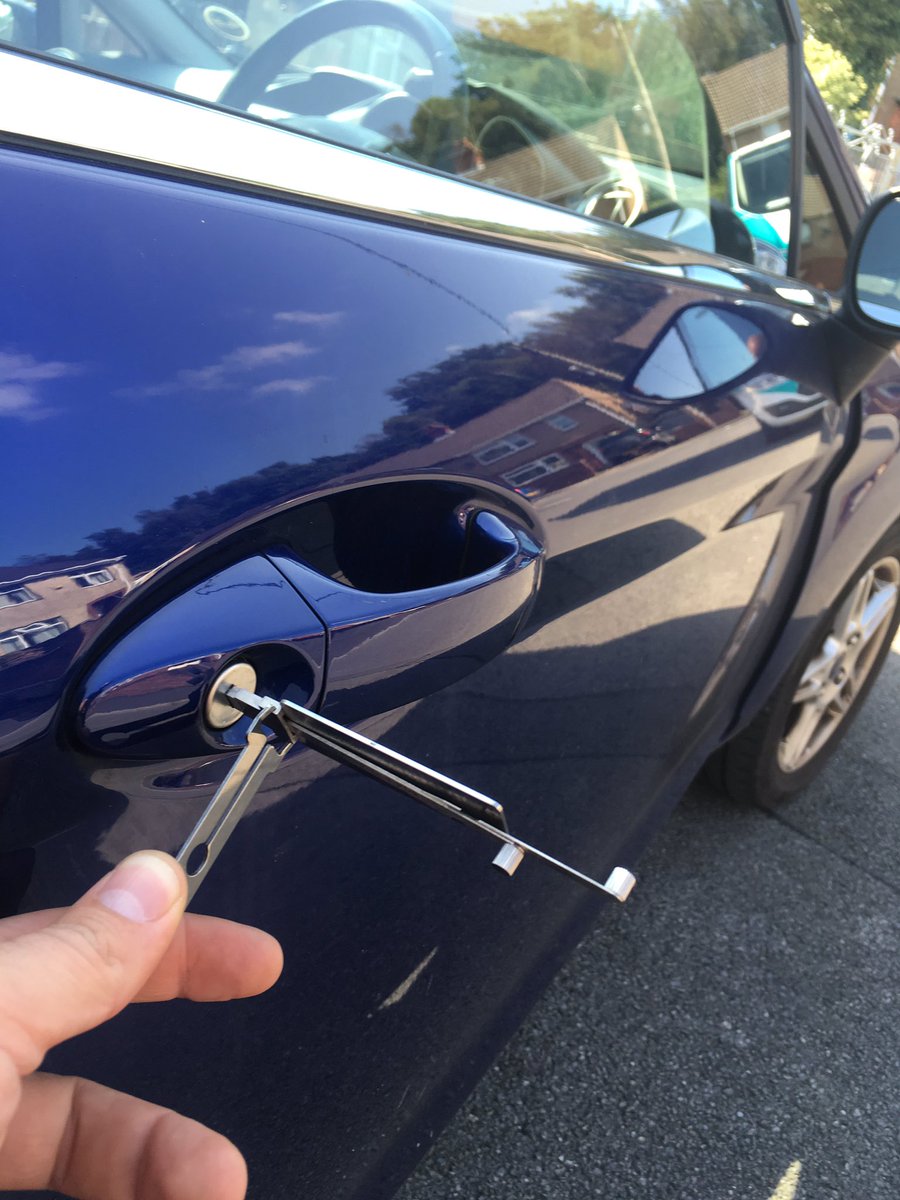 IndyLocks's tweet image. Locked keys in car Swansea 2014 Ford Fiesta - vehicle opens within minutes of arrival indylocks.co.uk