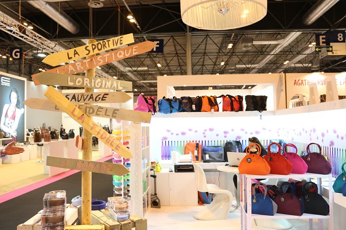 ¿Habéis pasado ya por <a href="/skimpspain/">skimpspain</a> en #Bisutex2016? Os esperan en su stand con este colorido tan especial