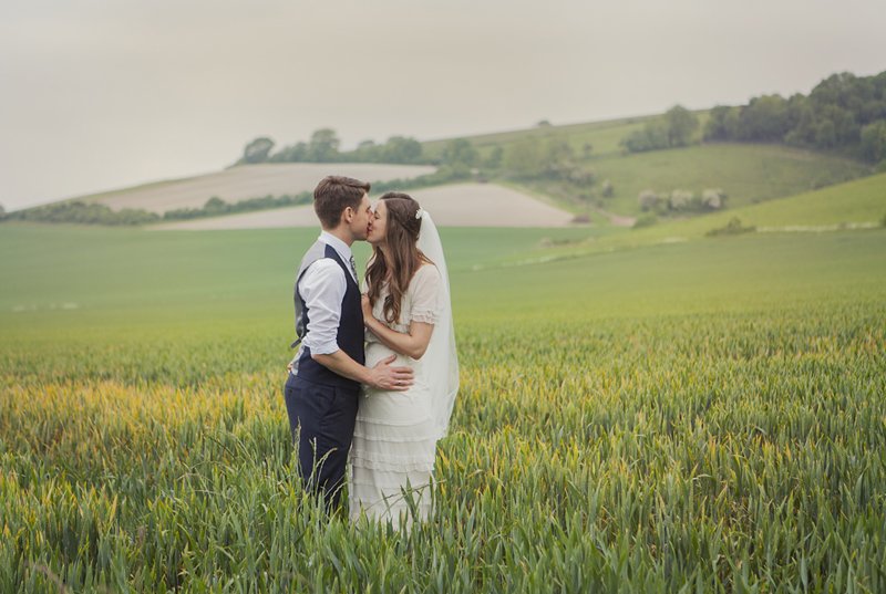 Lovely new Chichester wedding bit.ly/2coKfz8   #Edeshouse #sussexweddingphotography