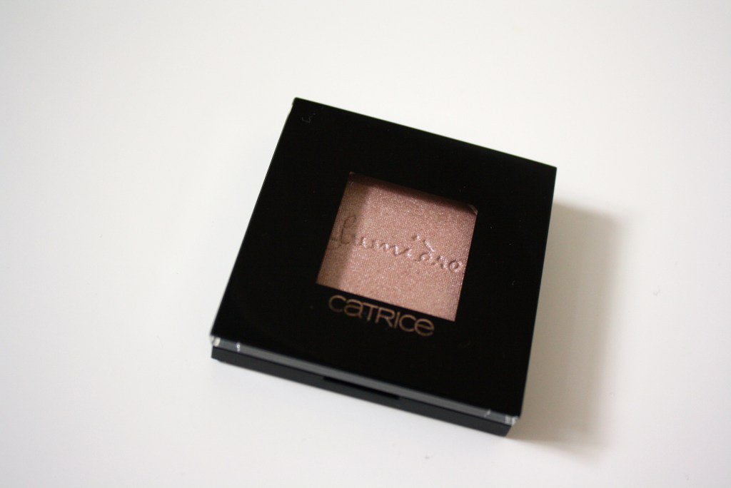 [Review] Catrice Update Herbst/Winter 2016/17* konsumartikel.wordpress.com/2016/09/07/rev…