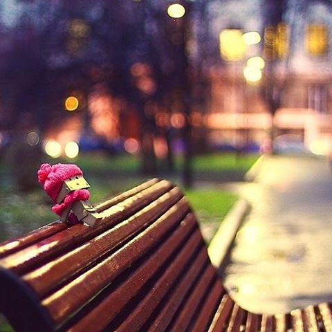 العمل يصنع لحياتك معنى، والنجاح يصنع لحياتك هدفًا، والإصرار يصنع لحياتك قوةً .