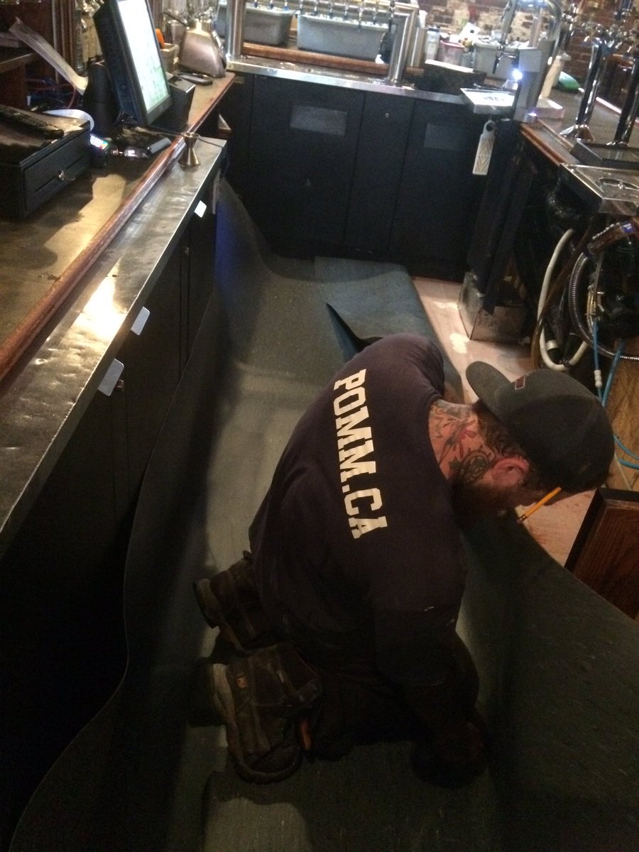 Churchill's Pub tweet media