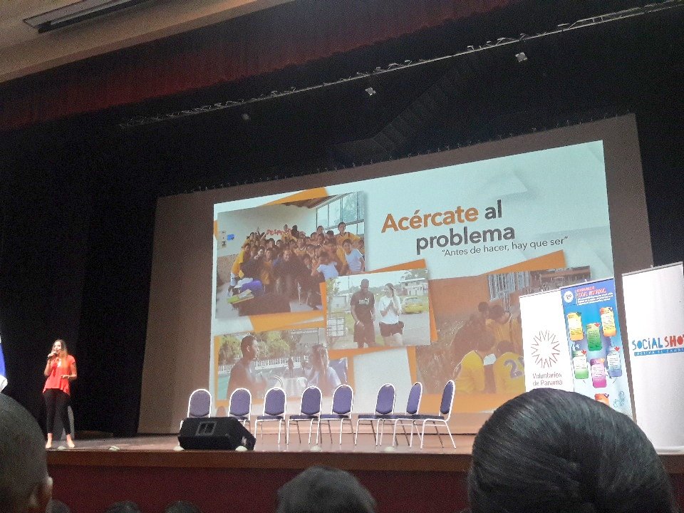 Haz que las cosas pasen por Laura Monroy #Socialshot #VoluntariosdePanamá @ing_abelibarra