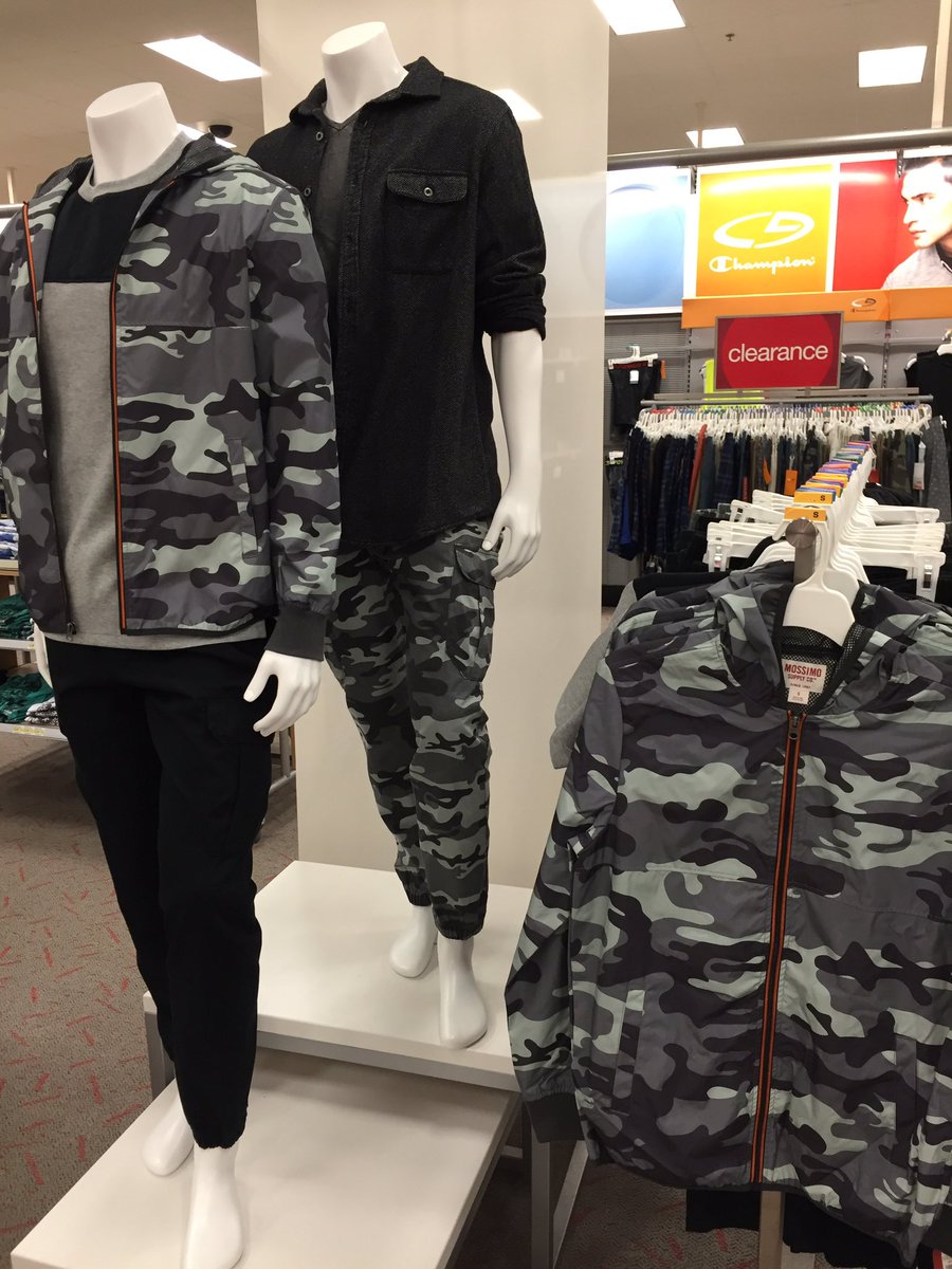 😍 #t1365 <a href="/brian_hannold/">Brian</a> @JennaWalker422 @bigtjTarget