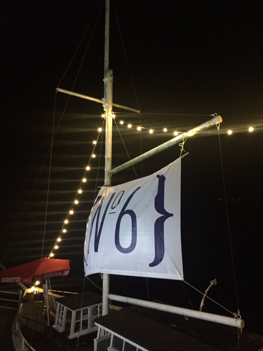 bibih74's tweet photo. Fantastic, flamboyant @Portmeirion @festivalnumber6 ❤️ https://t.co/UtFvUTz6zQ