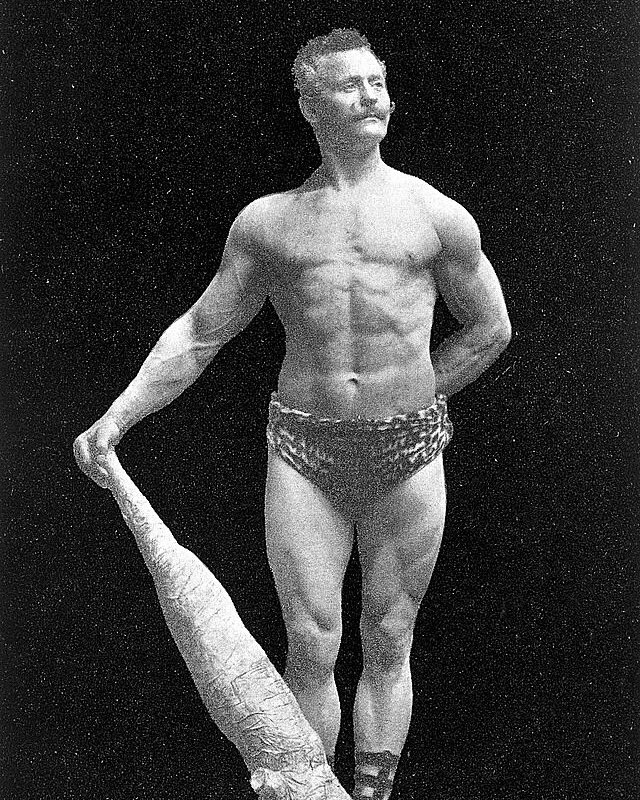 codypowerspt's tweet photo. Eugen Sandow, the father of bodybuilding. His ambition turned into a legacy. 🏆
#legacy #bodybuilding #abition https://t.co/HBAFYCyp5S