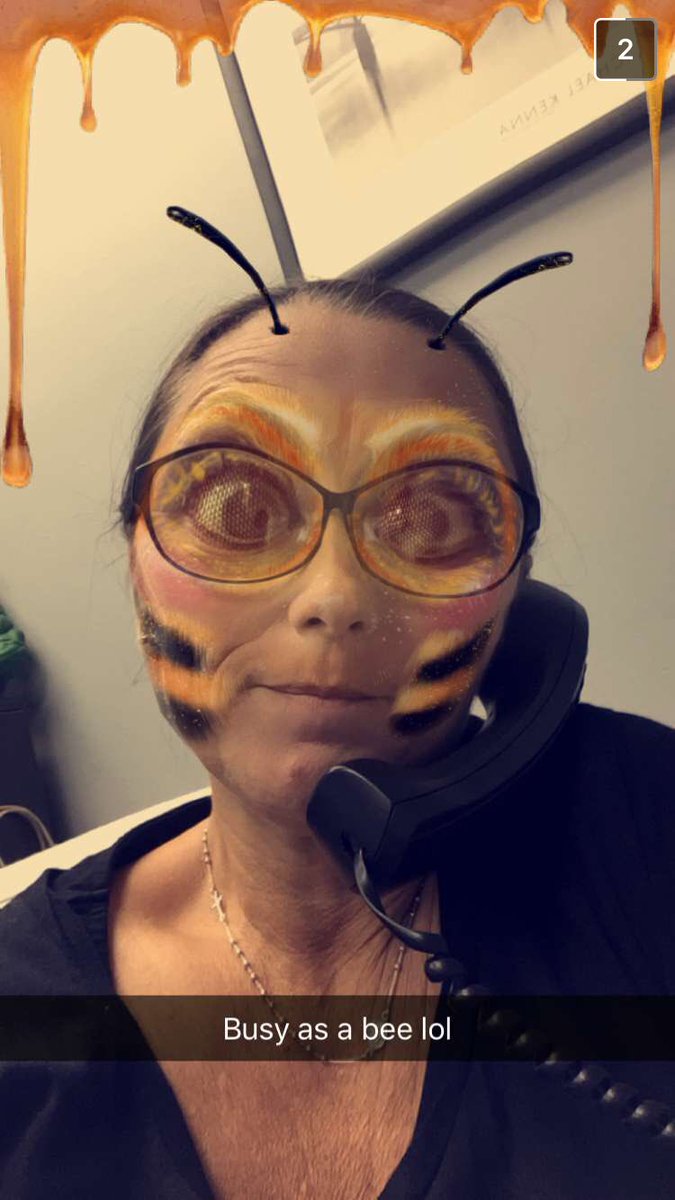 thingsmomsnaps's tweet photo. Sorry I haven't posted lately! #busy as a #bee #hehe @snapchat https://t.co/SVRrNtrXkA