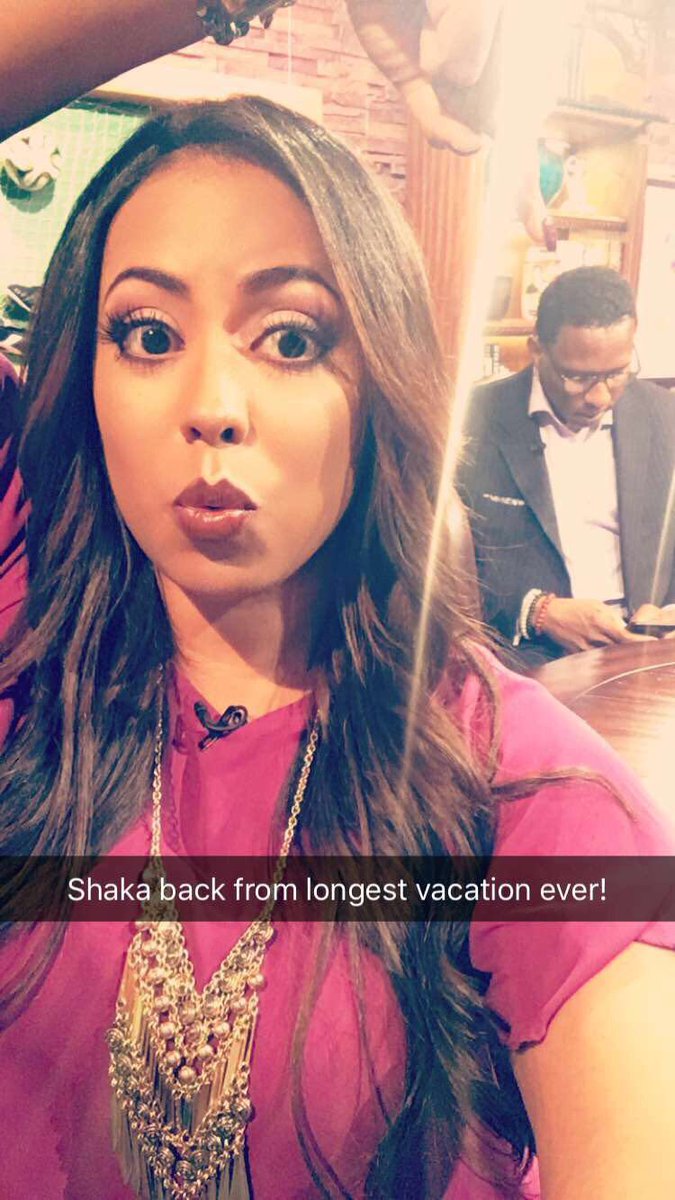 alexisenunes's tweet photo. Can you tell I missed him? The feeling is obviously not mutual ๐๐๐ฝ @ShakaHislop #ESPNFC #LookTroubleNow https://t.co/cVEM9HzU0k