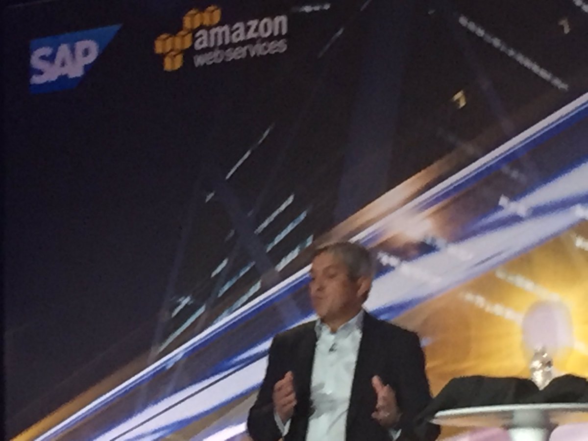 CastilloFer's tweet image. Rob. Enslin and Bernd Leukert announcing BW/4HANA! #bw4hana #SAP_AWS