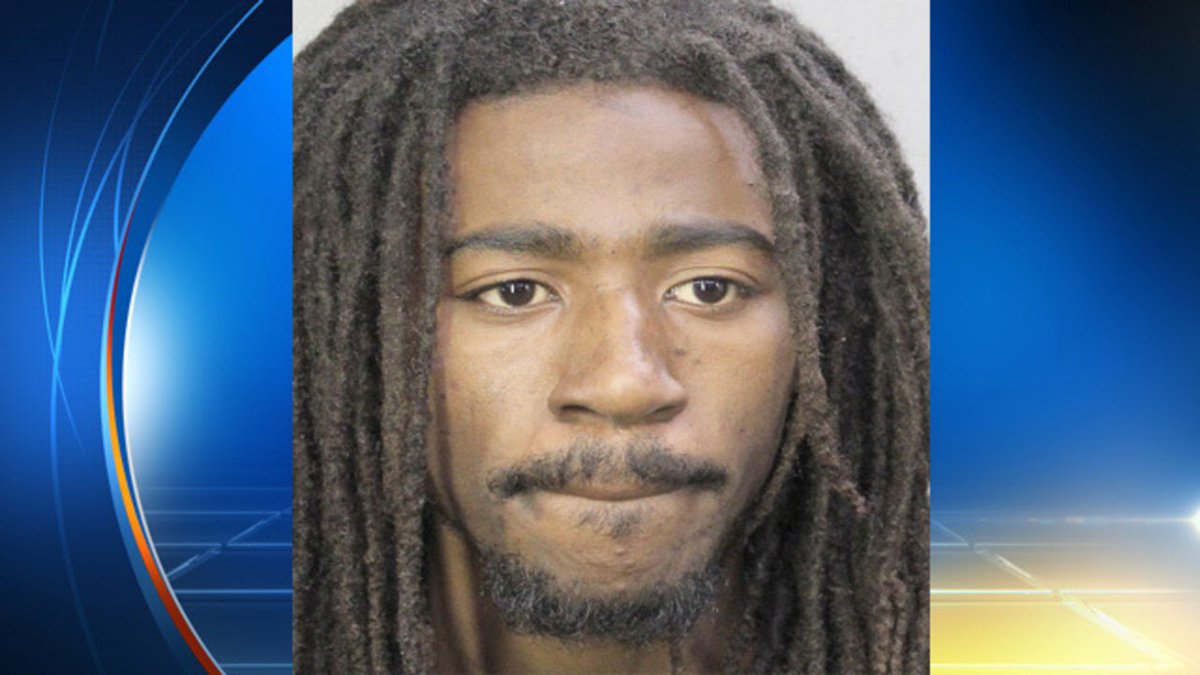 S. Fla. police officers forced to use Taser during arrest of brother of NFL star bit.ly/2ctj0Cs?utm_me… https://t.co/V8sJq2tpSo