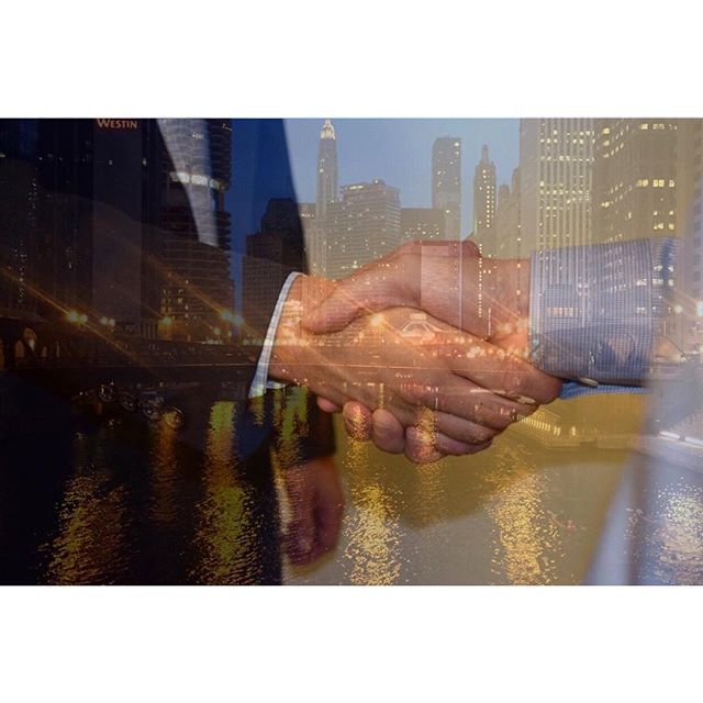 CareerBuilder's tweet image. #DidYouKnow? 21% of hiring managers say that they’d be less likely to hire a job candidate who has a weak handshake.