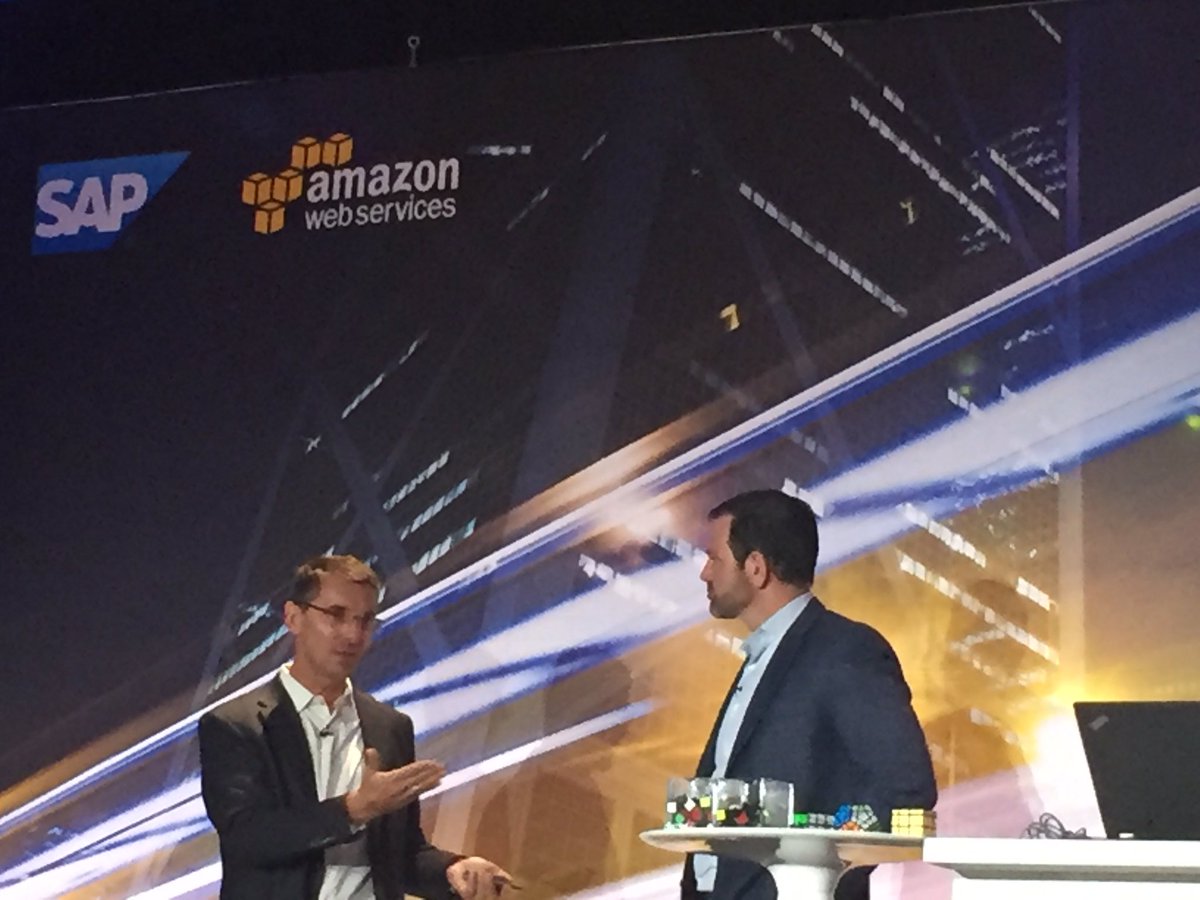 CastilloFer's tweet image. AWS's Terry Wise with SAP's Bernd Leukert on stage sharing BW/4HANA on AWS #bw4hana #sap_aws