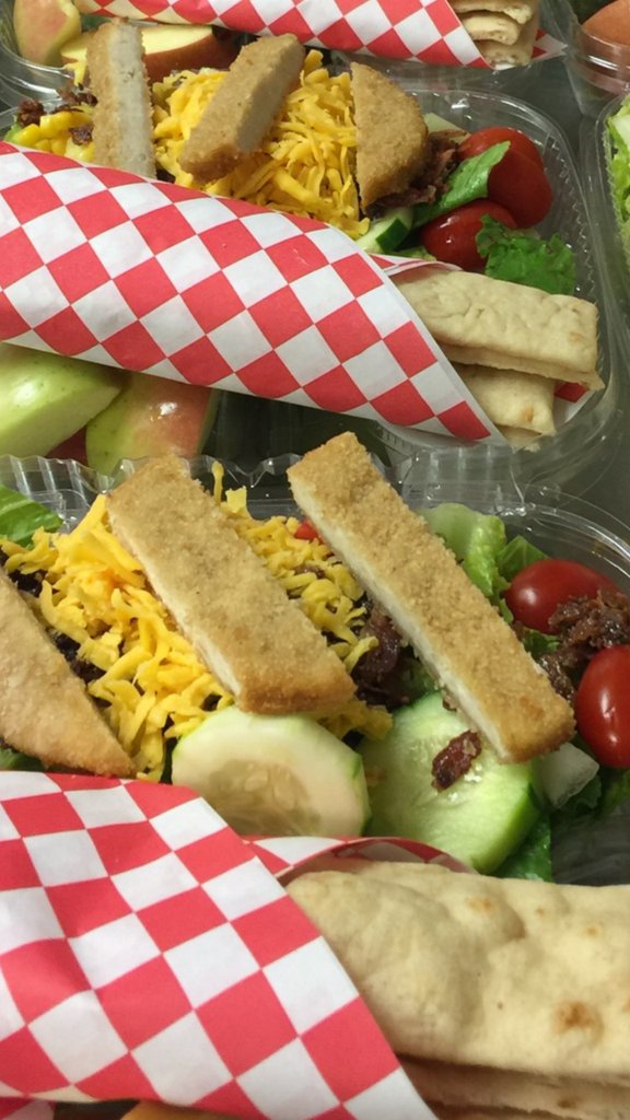 TCSNutrition's tweet photo. Brevard HS enjoying beautiful chicken ranch salads today! @TransylvaniaSch https://t.co/JsPd7hUdJq