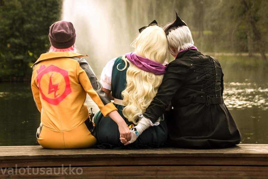 sienitarha's tweet photo. Here's some pics from our #SDR2 photoshoot at #tracon2016 #dreamsquad #cosplay https://t.co/Me1W54iHEM